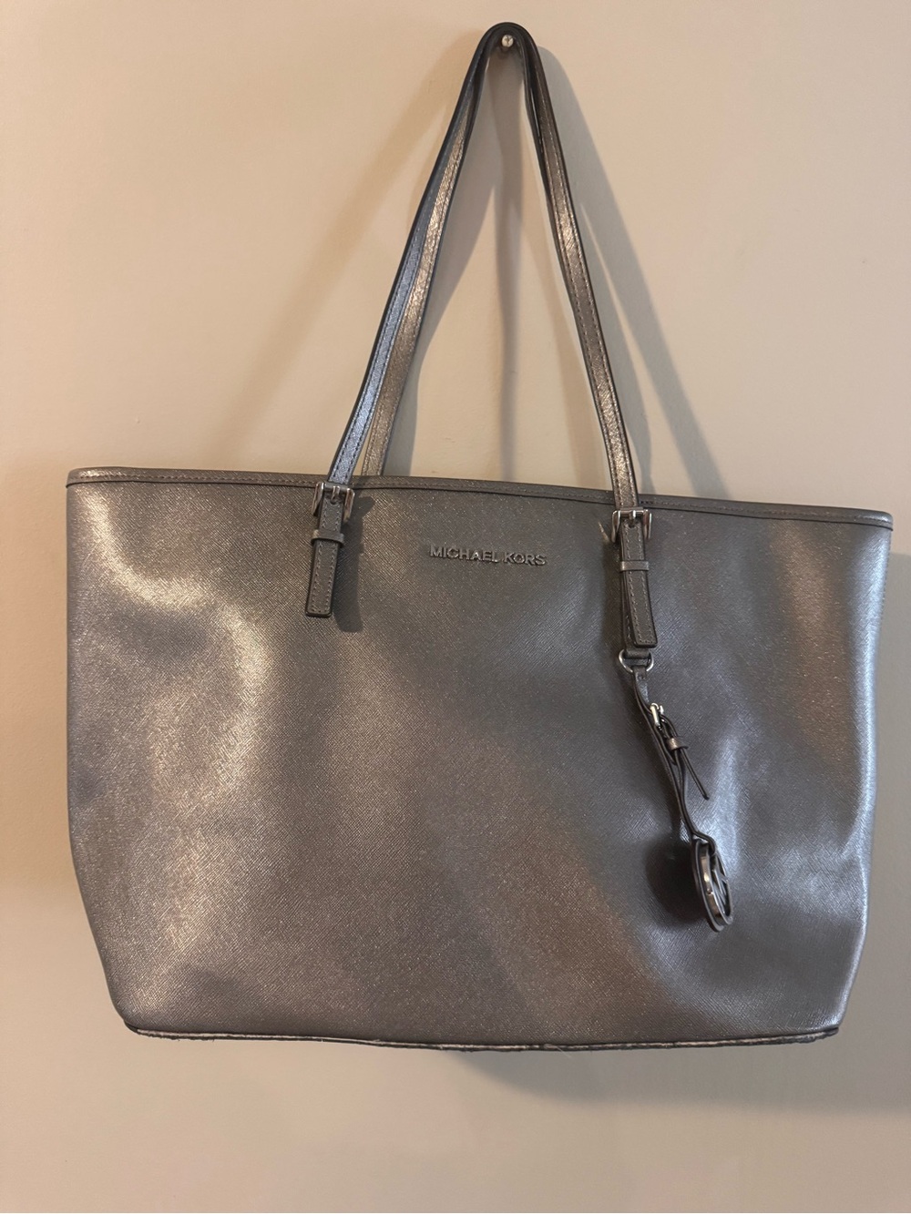 Michael Kors Silver Saffiano Leather Tote Bag in Metallic Silver
